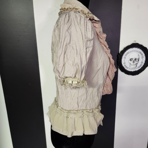 Victorian ruffle blouse - Picture 2 of 7